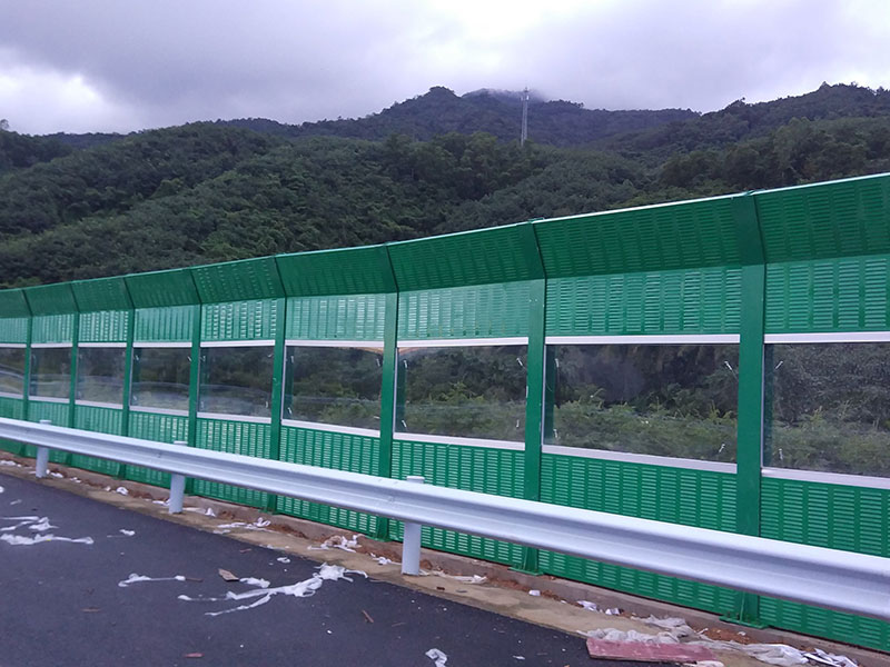 室外（wài）聲屏障